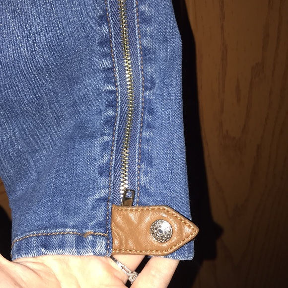 White House Black Market Vegan Leather Tipped Cropped Ankle Zip Skimmer Jeans - Picture 12 of 16